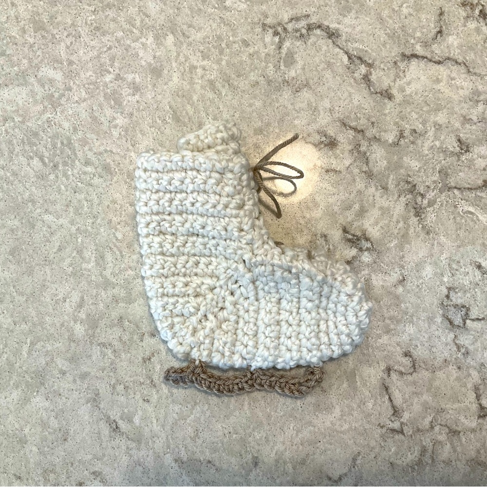 Crocheted Figure Skate Gift Card Holder